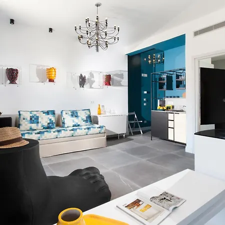 Pensión Estate4home - Design Flat 3*